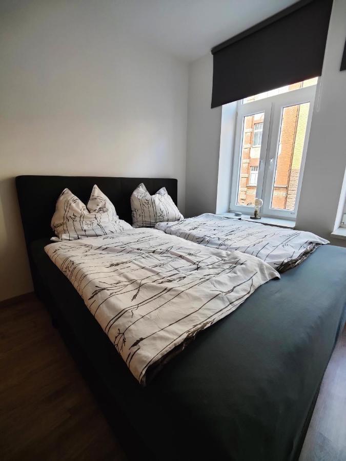 Neu Sanierte Wohnung Mit Balkon Und Stellplatz Érfurt Exterior foto