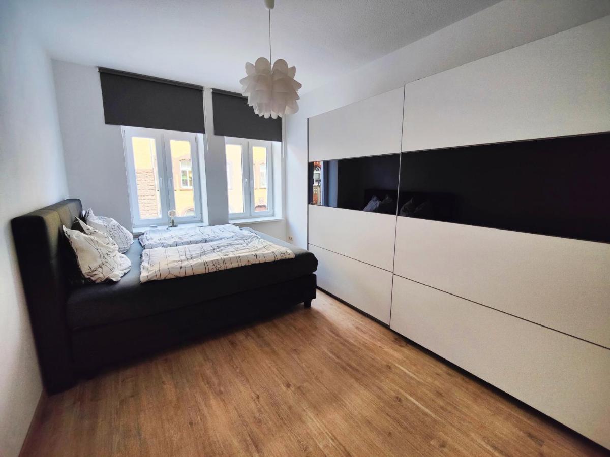 Neu Sanierte Wohnung Mit Balkon Und Stellplatz Érfurt Exterior foto